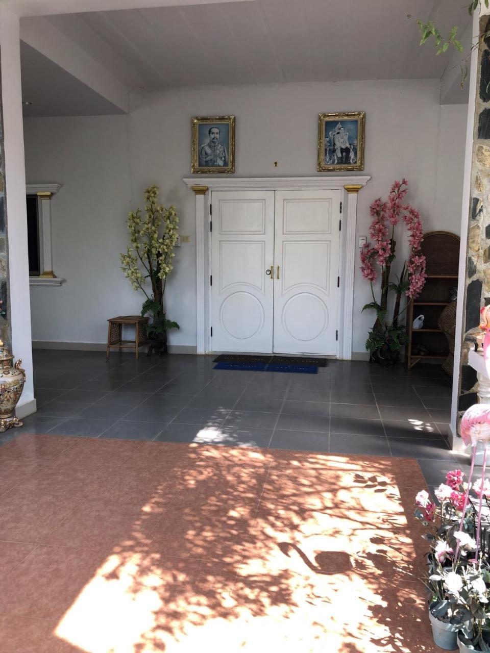 Thai Castle Resort Ban Thap Sila エクステリア 写真
